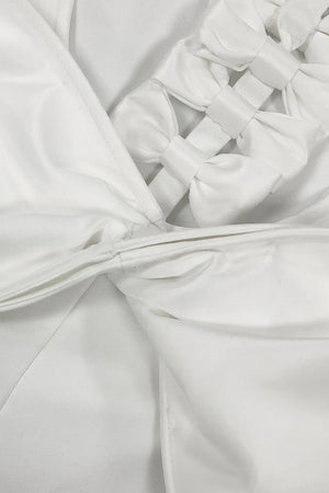 Auréole Backless Sculpted Bow Gown