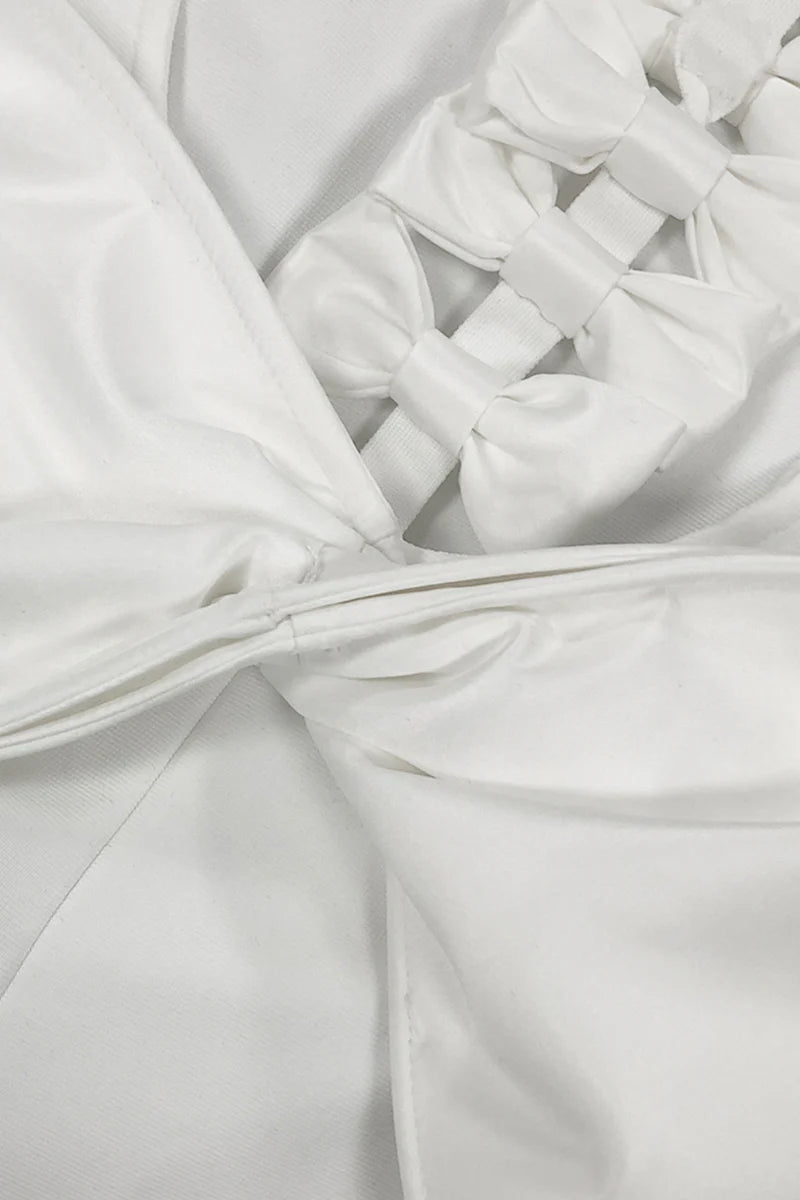 Auréole Backless Sculpted Bow Gown